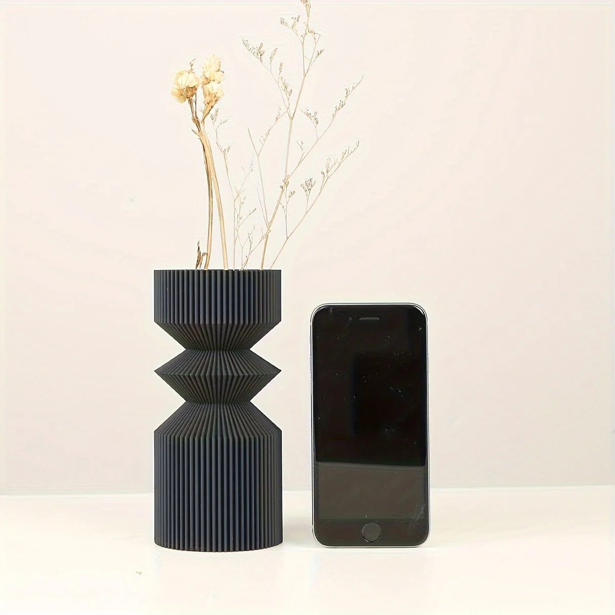 Vase Noir Contemporain