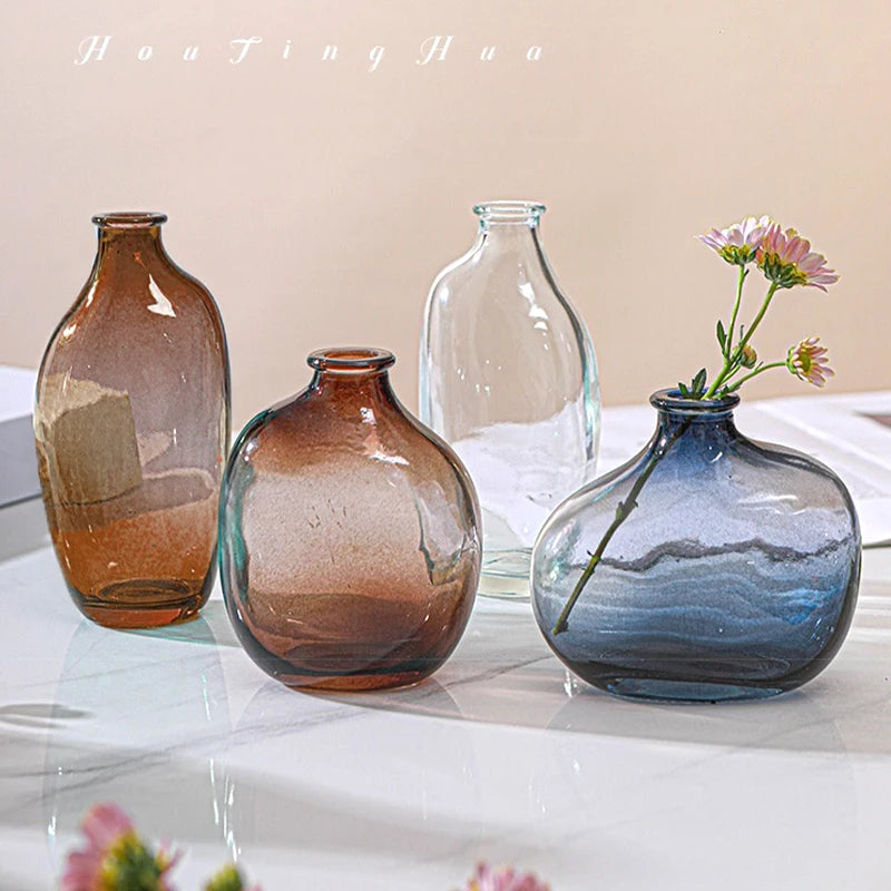 Vase en Verre Rétro – Élégance Moderne et Décoration Créative