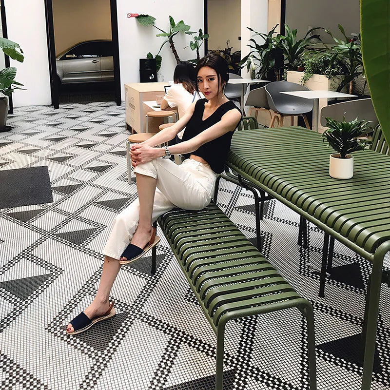 Ensemble de Jardin Moderne — Mobilier d’Extérieur Design et Confortable