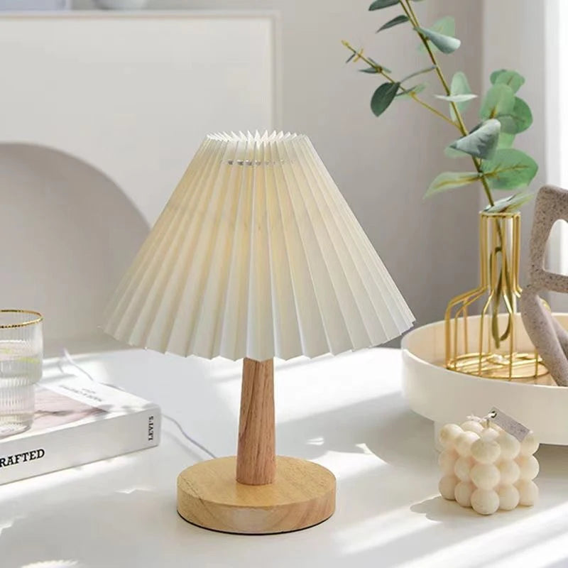 Lampe de Table Plissée Nordique DIY – Lumière d’Ambiance