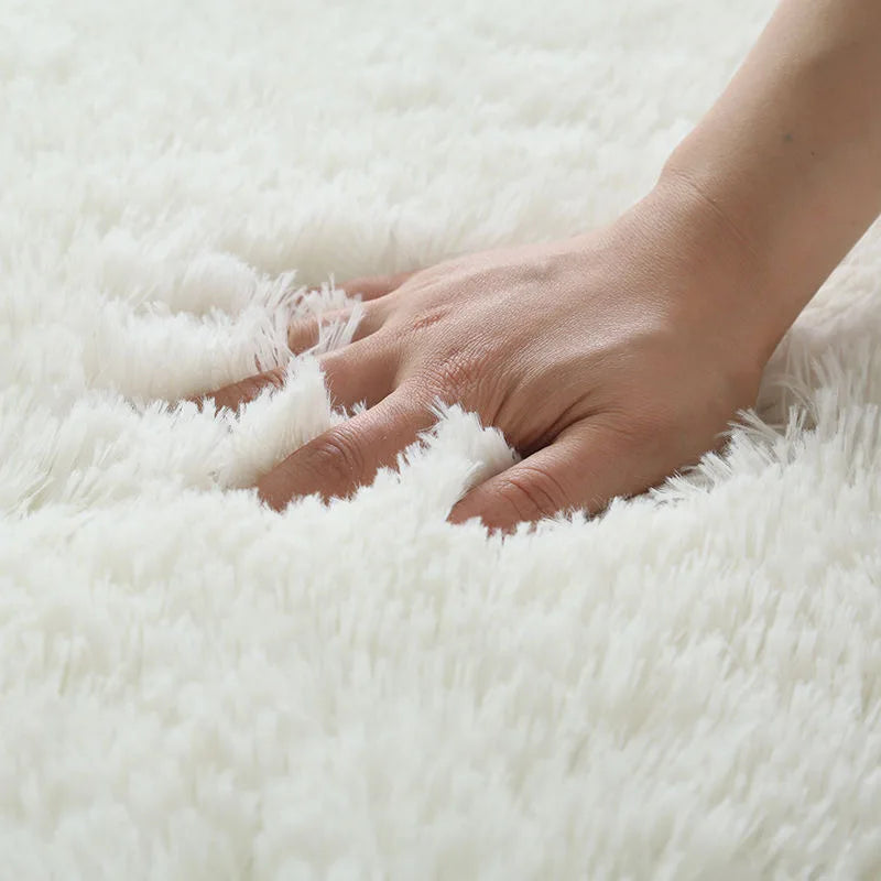 Tapis moelleux blanc crème