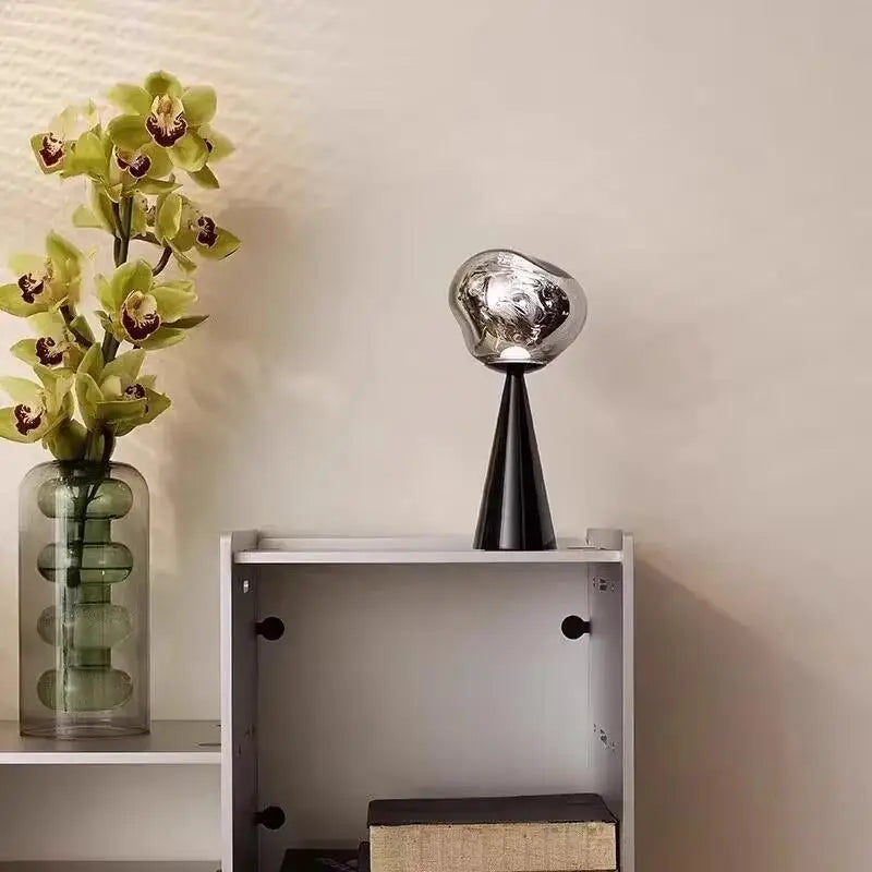 Lampe de Table LED Style Italien – Élégance et Modernité