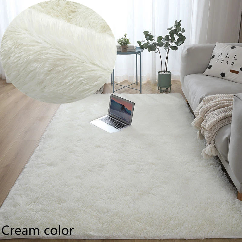 Tapis moelleux blanc crème