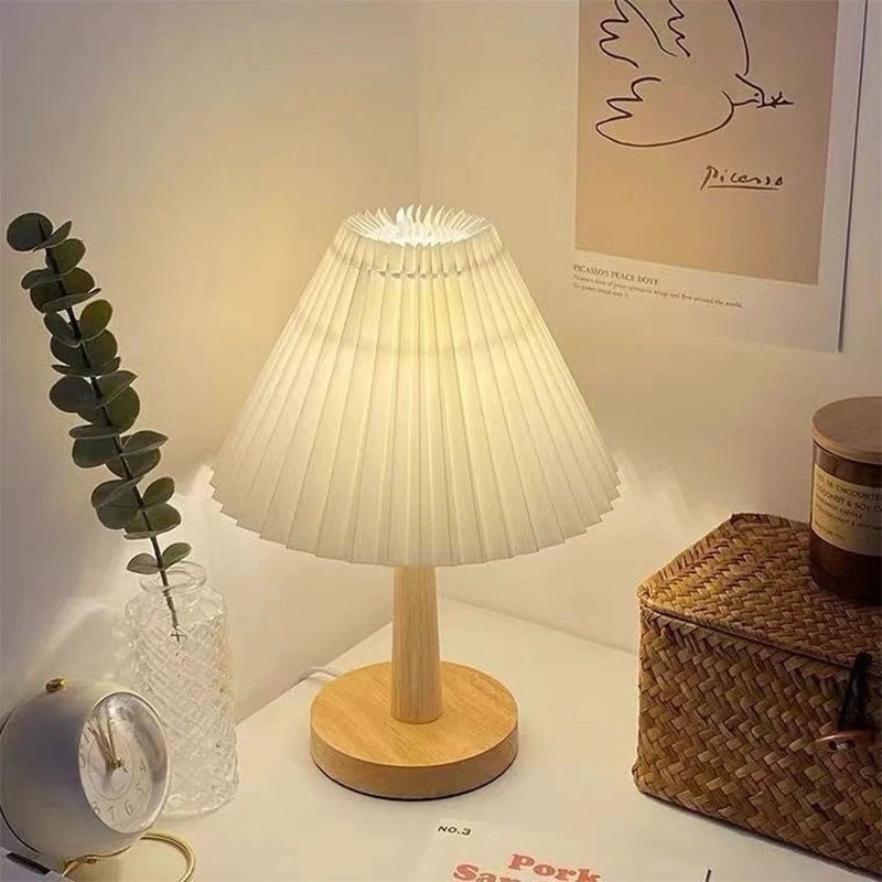 Lampe de Table Plissée Nordique DIY – Lumière d’Ambiance