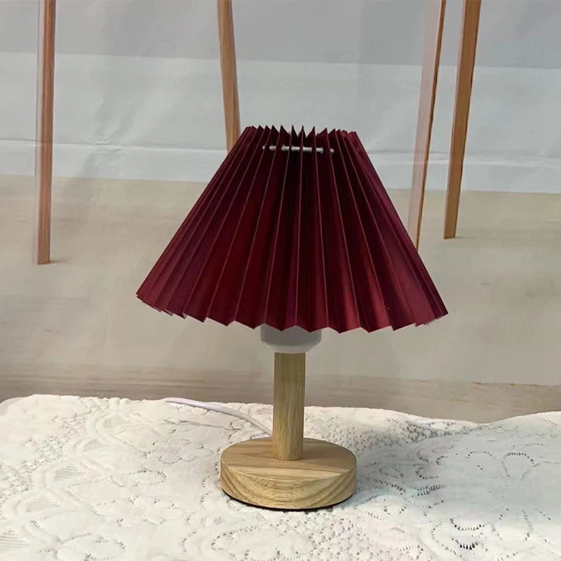 Lampe de Table Plissée Nordique DIY – Lumière d’Ambiance