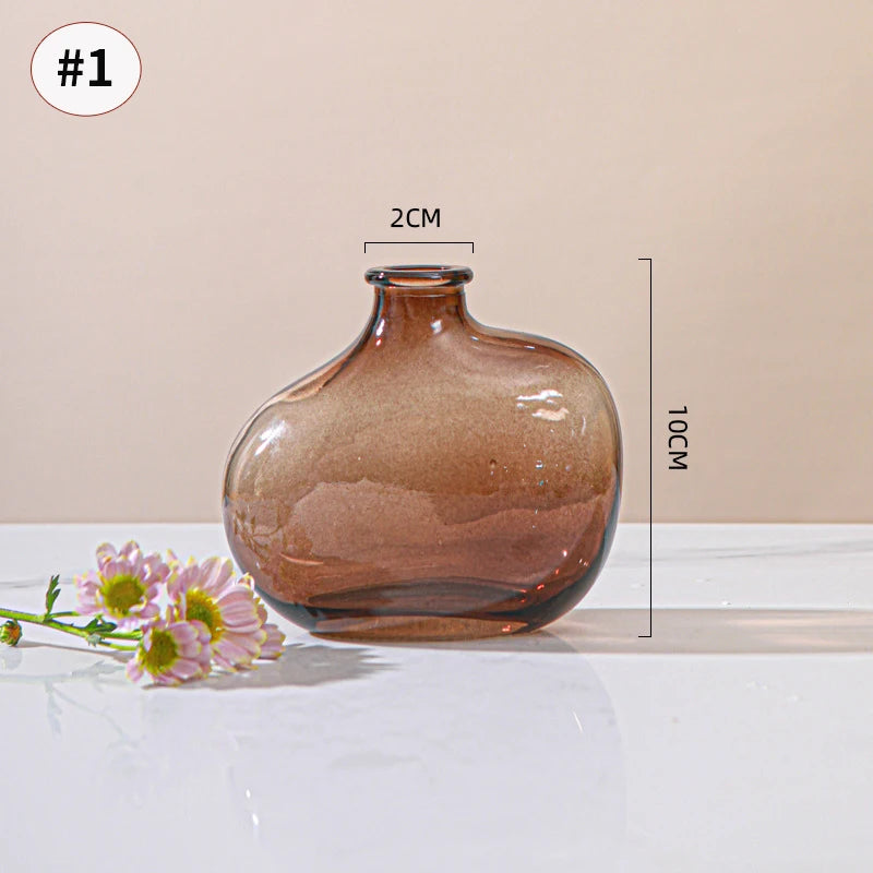 Vase en Verre Rétro – Élégance Moderne et Décoration Créative