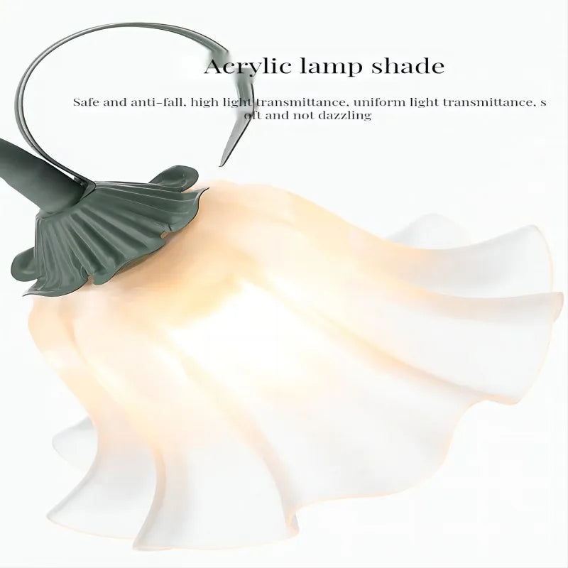 Lampe sur pied florale à 3 fleurs de lys