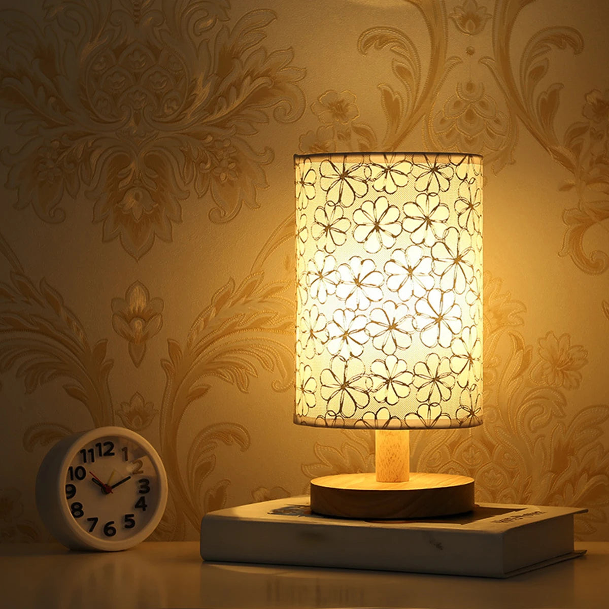 Lampe de Chevet Rétro en Bois avec Abat-Jour en Tissu – Éclairage d’Ambiance Dimmable USB