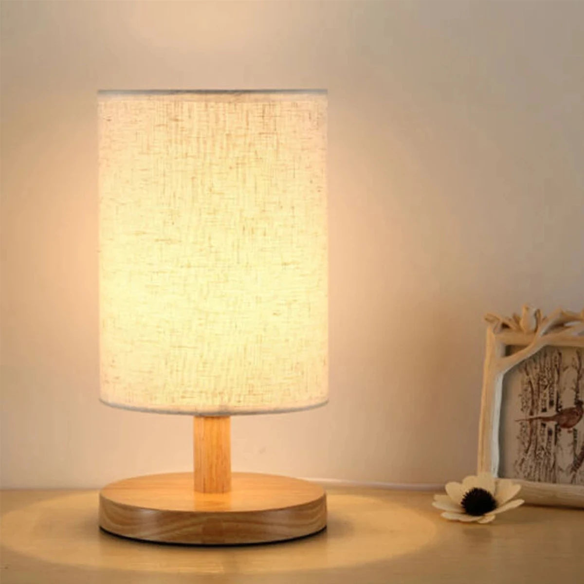 Lampe de Chevet Rétro en Bois avec Abat-Jour en Tissu – Éclairage d’Ambiance Dimmable USB