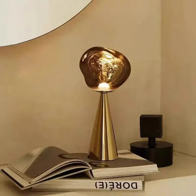 Lampe de Table LED Style Italien – Élégance et Modernité