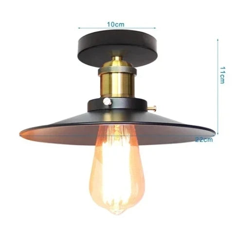 Plafonnier Vintage en Fer Noir – Élégance Industrielle et Design Compact