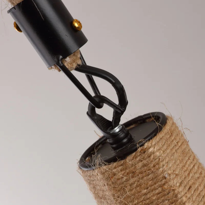 Suspension Vintage en Fer et Corde de Chanvre – Style Industriel Rétro
