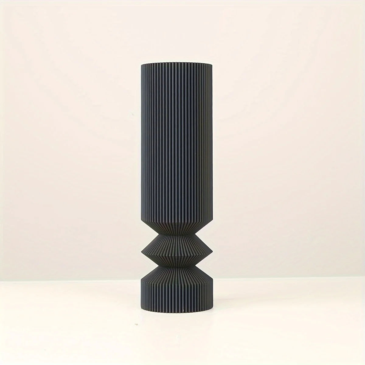 Vase Noir Contemporain