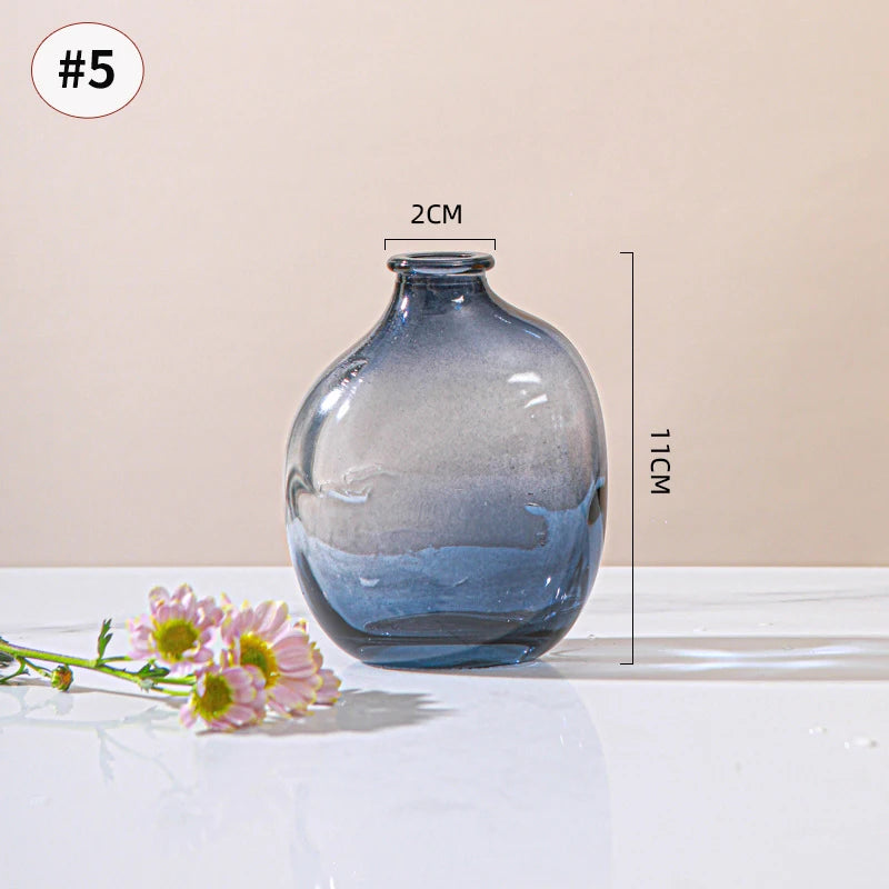 Vase en Verre Rétro – Élégance Moderne et Décoration Créative