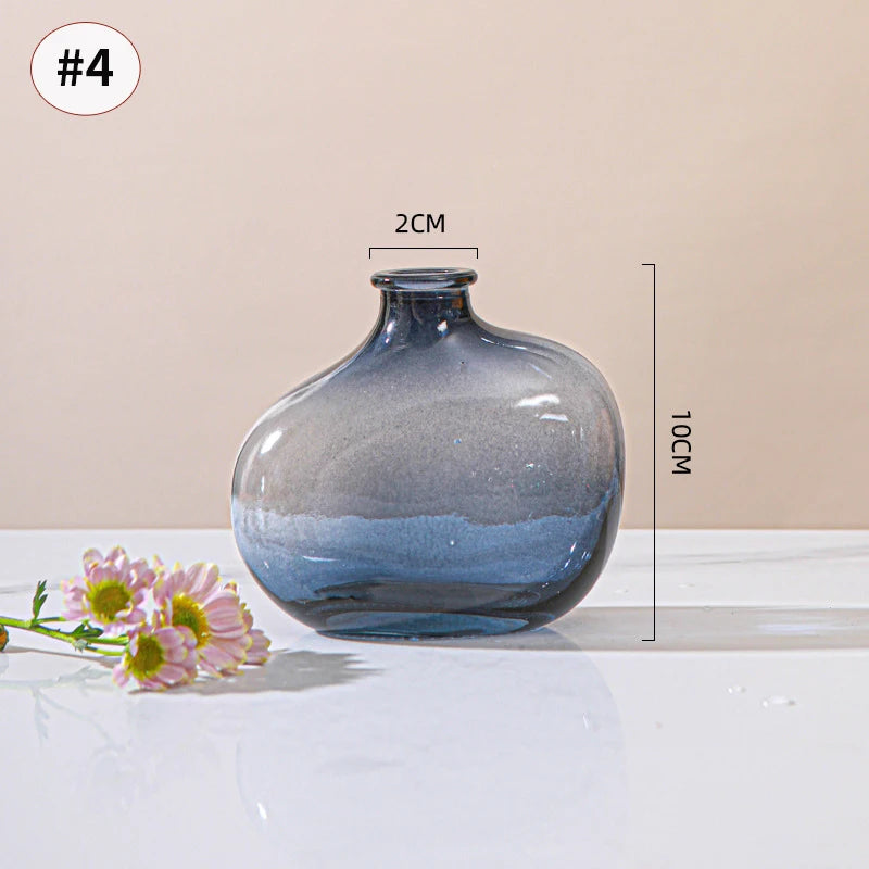 Vase en Verre Rétro – Élégance Moderne et Décoration Créative