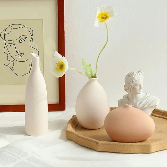 Vase Nordique en Céramique - Simple & Moderne pour Fleurs Sèches ou Naturelles