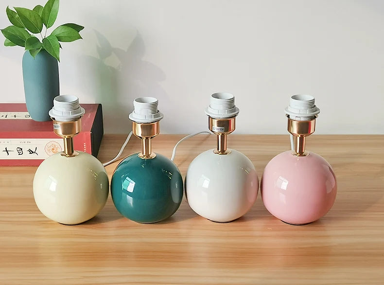 Lampe de Table en Céramique Contemporaine